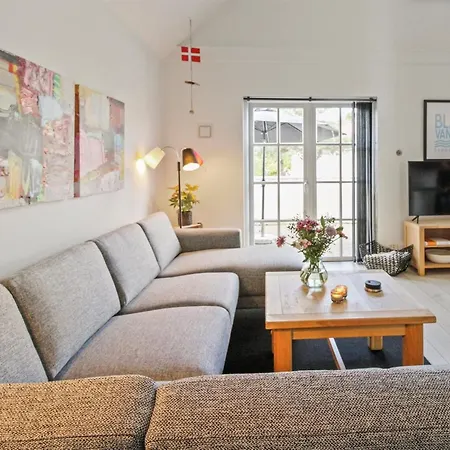 Todorka - 800m From The Sea By Interhome Feriehus